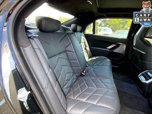 Used 2023 BMW 740i RWD image 25