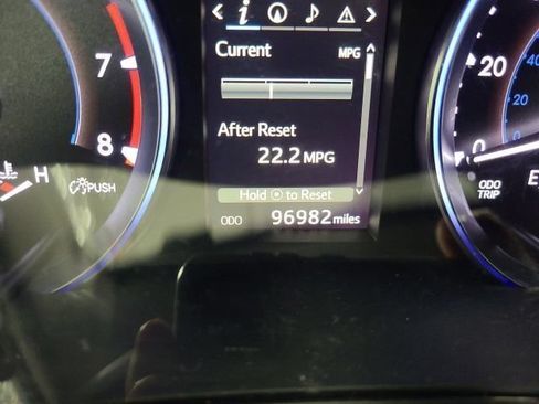 Used 2014 Toyota Highlander XLE AWD/4WD image 29