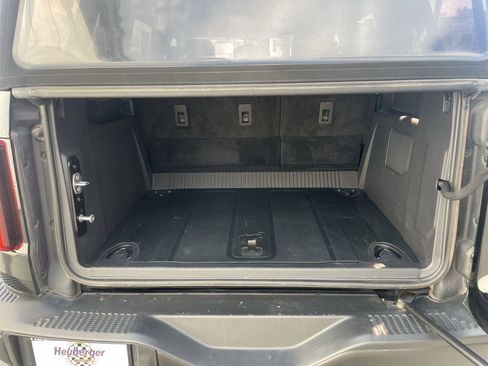 Used 2023 Ford Bronco Black Diamond image 14