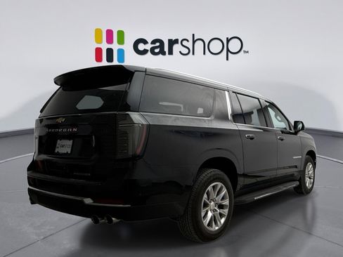Used 2025 Chevrolet Suburban Premier image 5