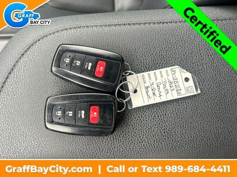 Used 2023 Toyota Camry XLE image 27