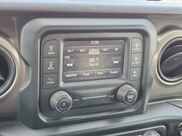 Used 2018 Jeep Wrangler Sport AWD/4WD image 12