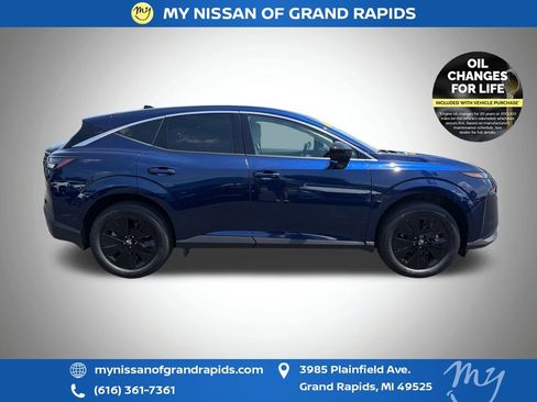 Used 2025 Nissan Murano SV AWD/4WD image 9