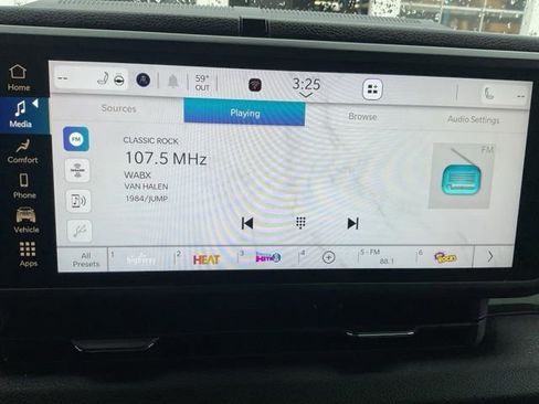 Used 2024 Jeep Wrangler Unlimited w/ Convenience Group image 29