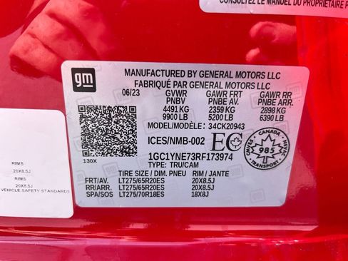 Used 2024 Chevrolet Silverado 2500 LT w/ Z71 Sport Edition image 28