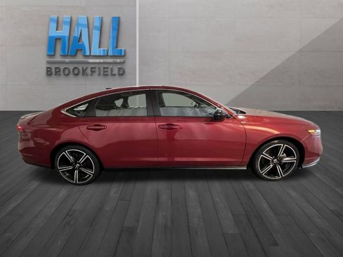 Used 2023 Honda Accord Sport image 6