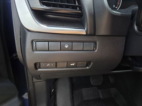 Used 2021 Nissan Rogue SL w/ Premium Package FWD image 16