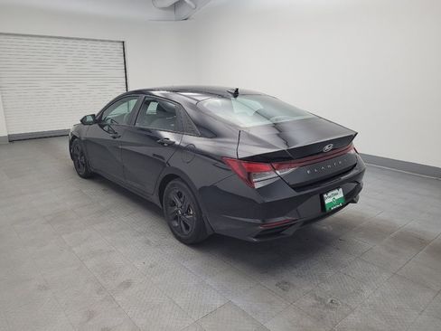 Used 2022 Hyundai Elantra SEL image 5