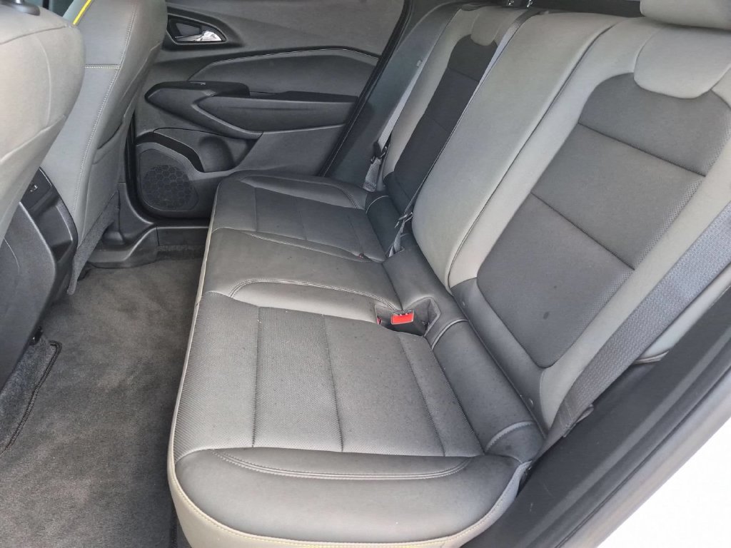 Used 2024 Chevrolet Trax ACTIV w/ Driver Confidence Package FWD image 25