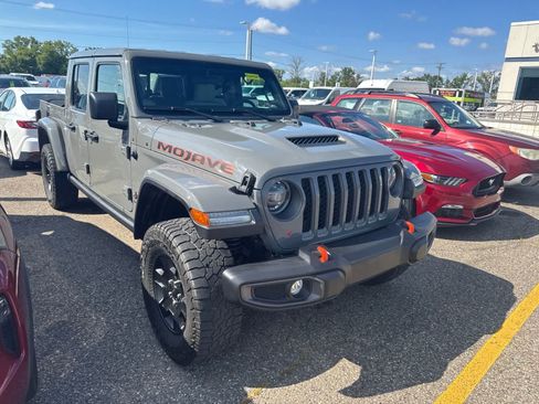 Used 2021 Jeep Gladiator Mojave w/ Dual Top Group AWD/4WD image 6