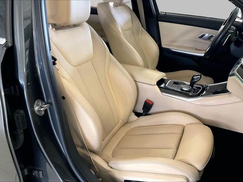Used 2022 BMW 330i Sedan w/ Convenience Package RWD image 8