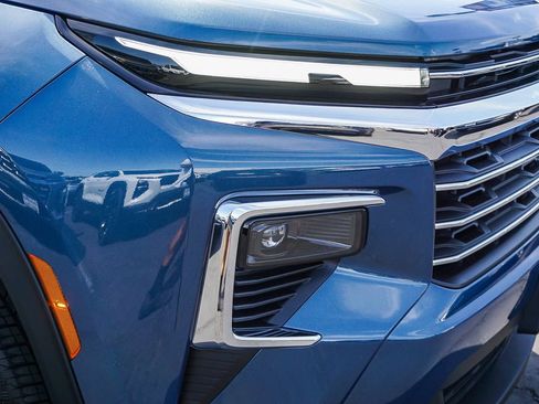 New 2026 Chevrolet Traverse LT FWD image 10