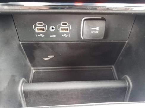 Used 2023 Jeep Grand Cherokee Limited AWD/4WD image 19