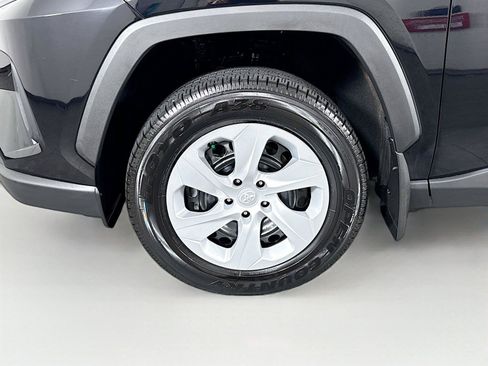 Certified 2025 Toyota RAV4 LE FWD image 40
