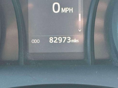 Used 2018 Toyota Camry LE FWD image 28