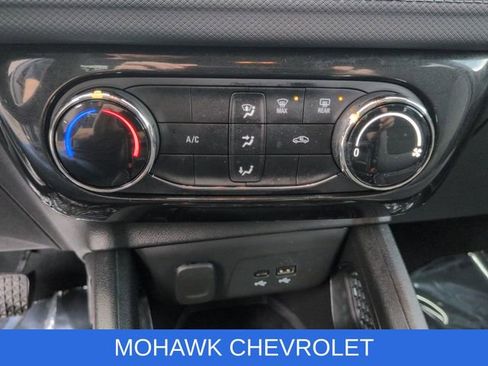 Used 2026 Chevrolet TrailBlazer LT AWD/4WD image 18