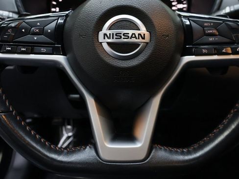 Used 2021 Nissan Altima 2.5 SR w/ SR Premium Package image 19