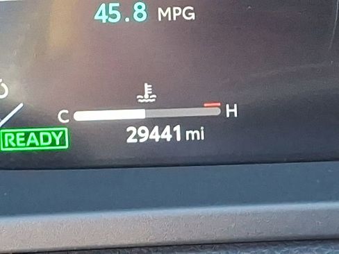 Used 2023 Toyota Crown XLE image 21