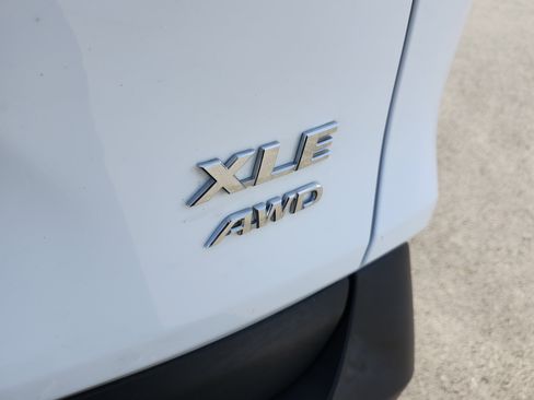 Used 2024 Toyota RAV4 XLE AWD/4WD image 21