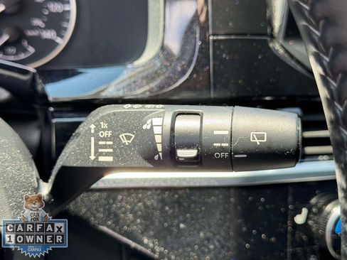 Used 2025 Nissan Pathfinder SL AWD/4WD image 26