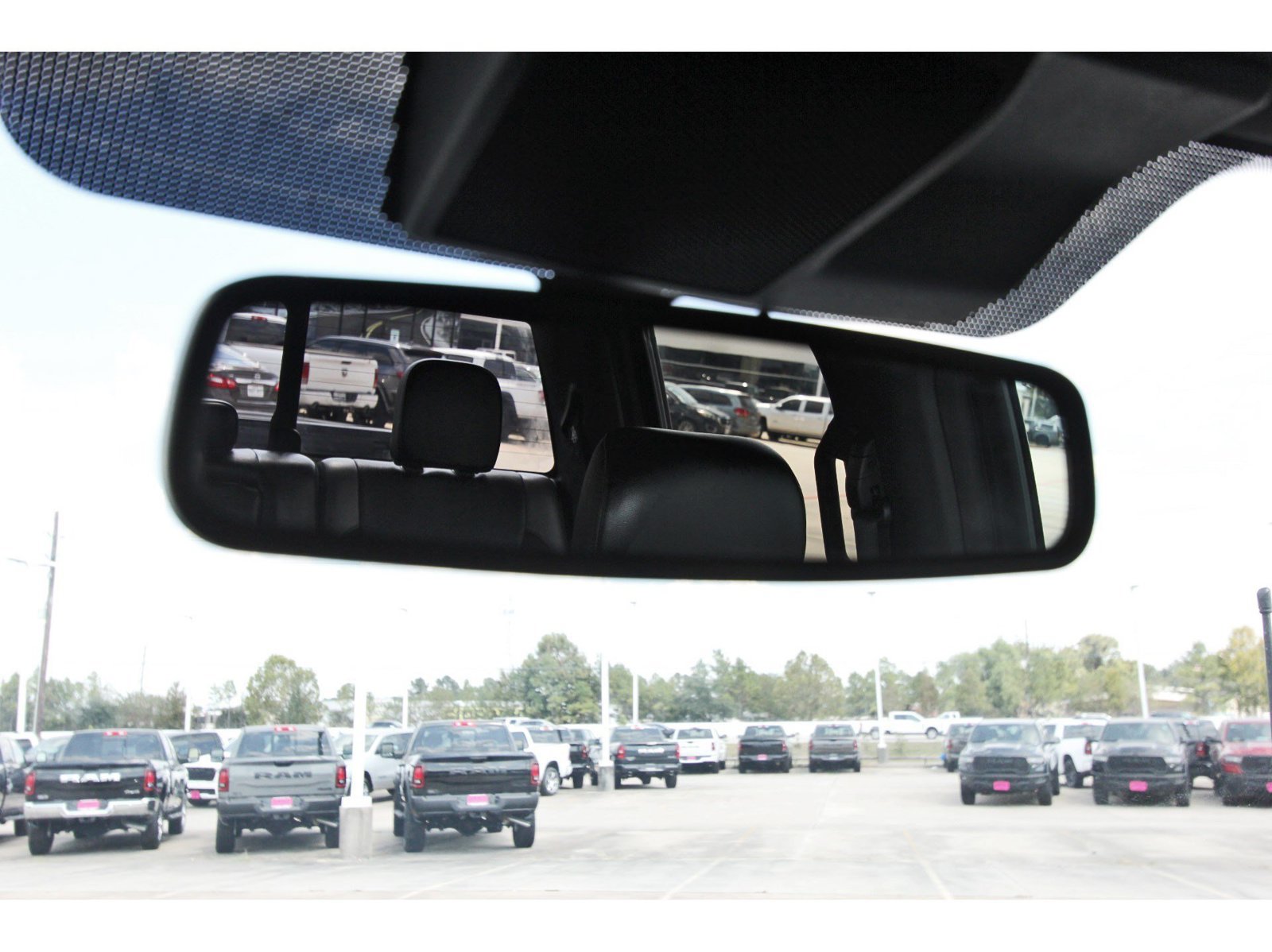 Used 2019 Ford F150 Raptor w/ Equipment Group 802A Luxury AWD/4WD image 27