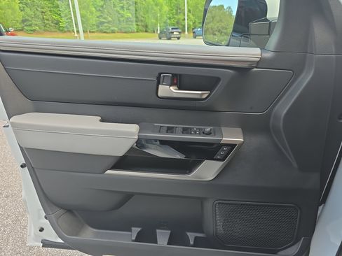 New 2026 Toyota Tundra Limited AWD/4WD image 24