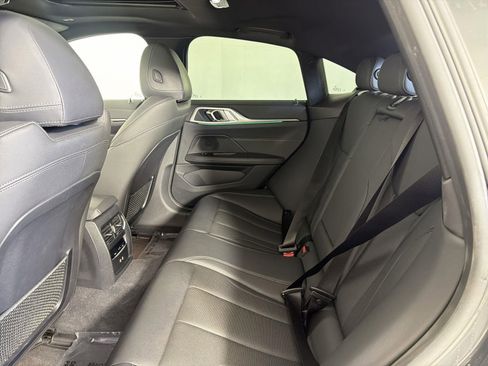 Used 2023 BMW i4 eDrive40 w/ M Sport Package image 27