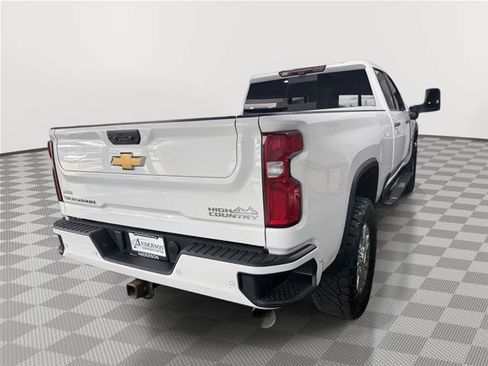 Used 2022 Chevrolet Silverado 2500 High Country w/ Z71 Off-Road Package AWD/4WD image 7