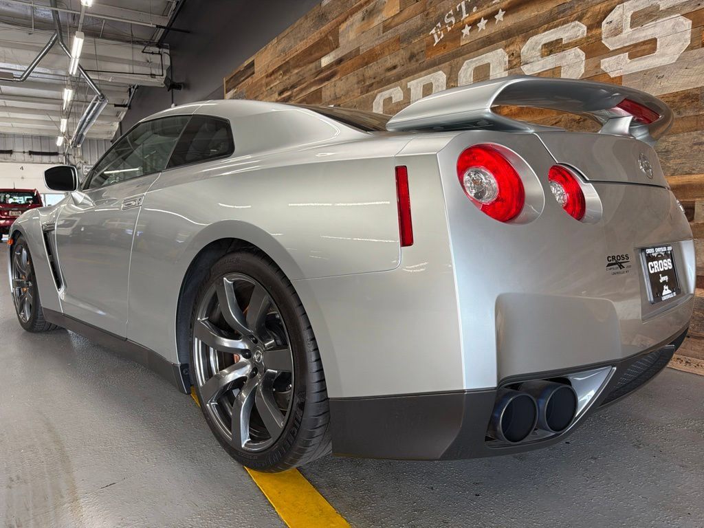 Used 2009 Nissan GT-R Premium AWD/4WD image 20