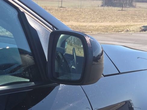 Certified 2024 Ford Edge SE w/ Black Appearance Package image 6