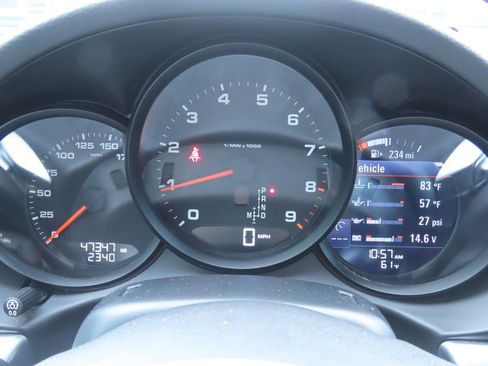 Used 2015 Porsche Boxster image 18