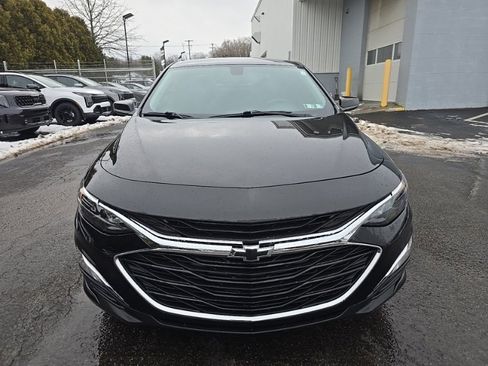 Used 2022 Chevrolet Malibu RS image 2