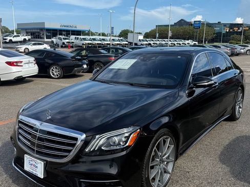 Used 2019 Mercedes-Benz S 560 Sedan image 3