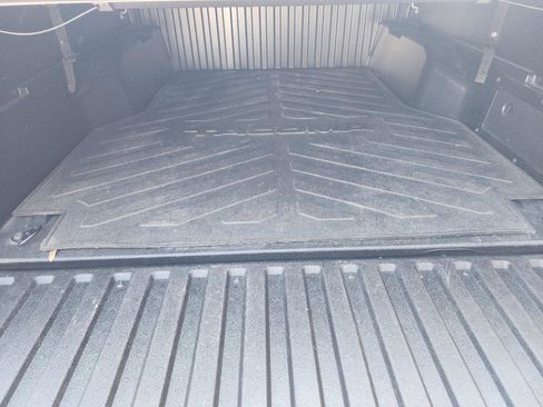 Used 2019 Toyota Tacoma SR5 image 6