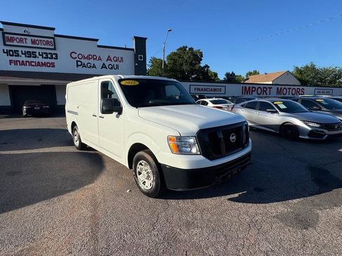 Used 2015 Nissan NV 1500 SV RWD image 3