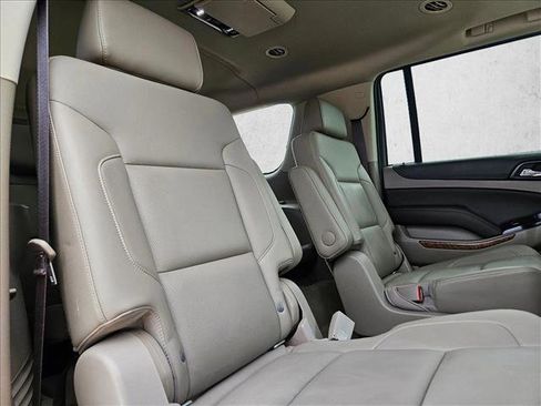 Used 2017 Chevrolet Suburban Premier RWD image 22