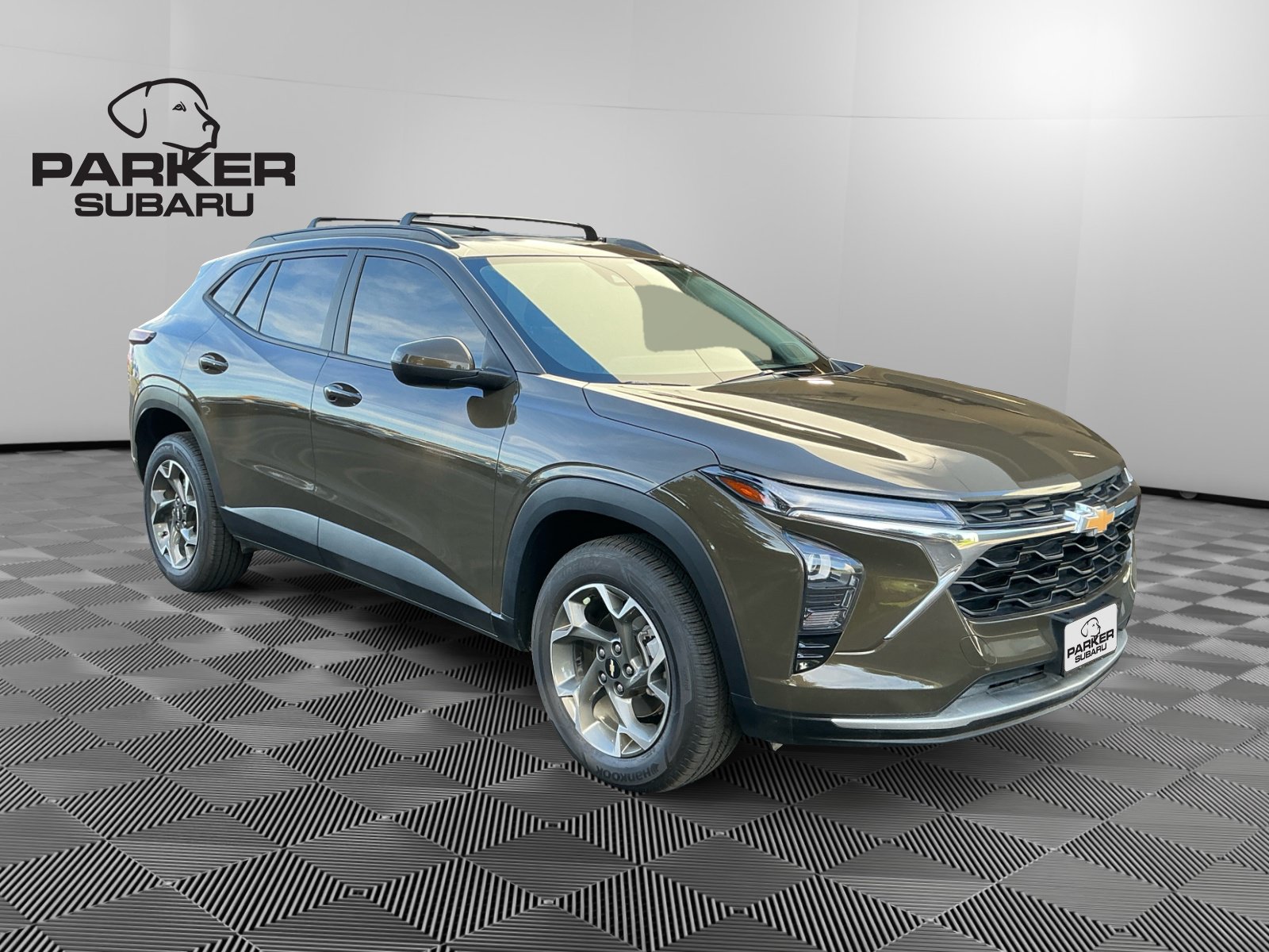 Used 2024 Chevrolet Trax LT w/ Sunroof Package FWD image 7