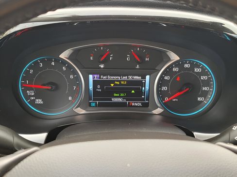 Used 2019 Chevrolet Traverse LT image 37