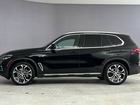 Certified 2023 BMW X5 sDrive40i w/ Parking Assistance Package image 2