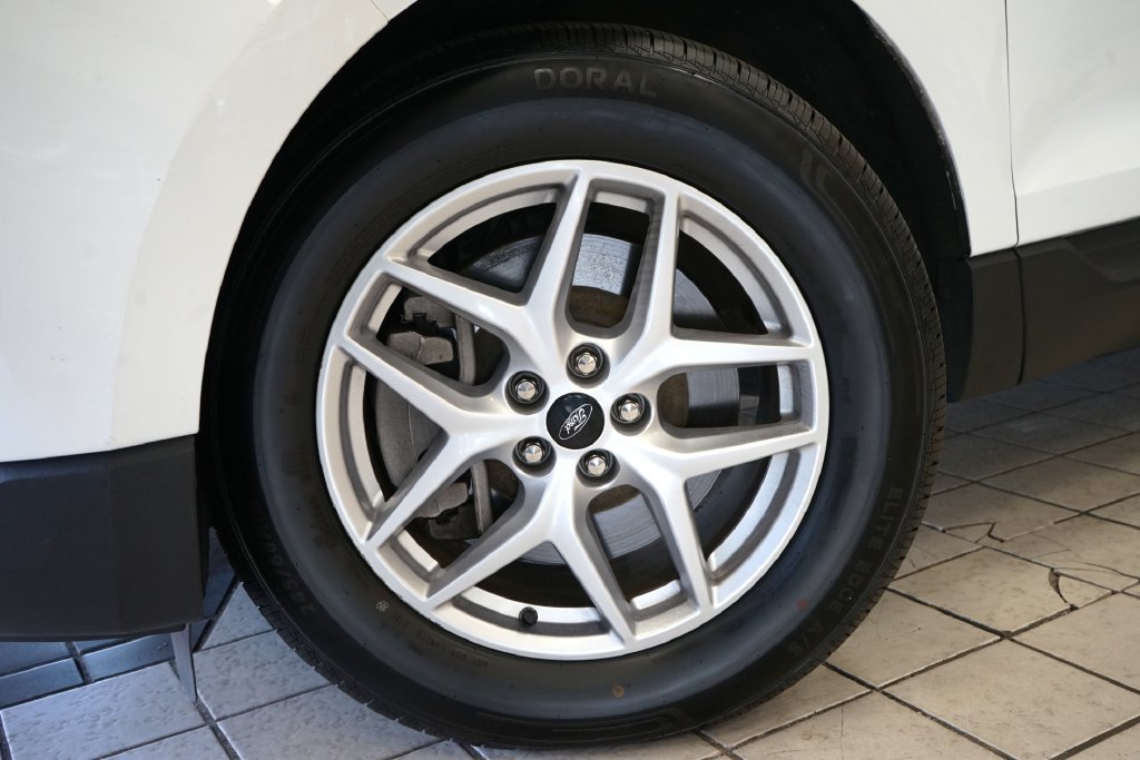 Used 2024 Ford Edge SEL AWD/4WD image 50