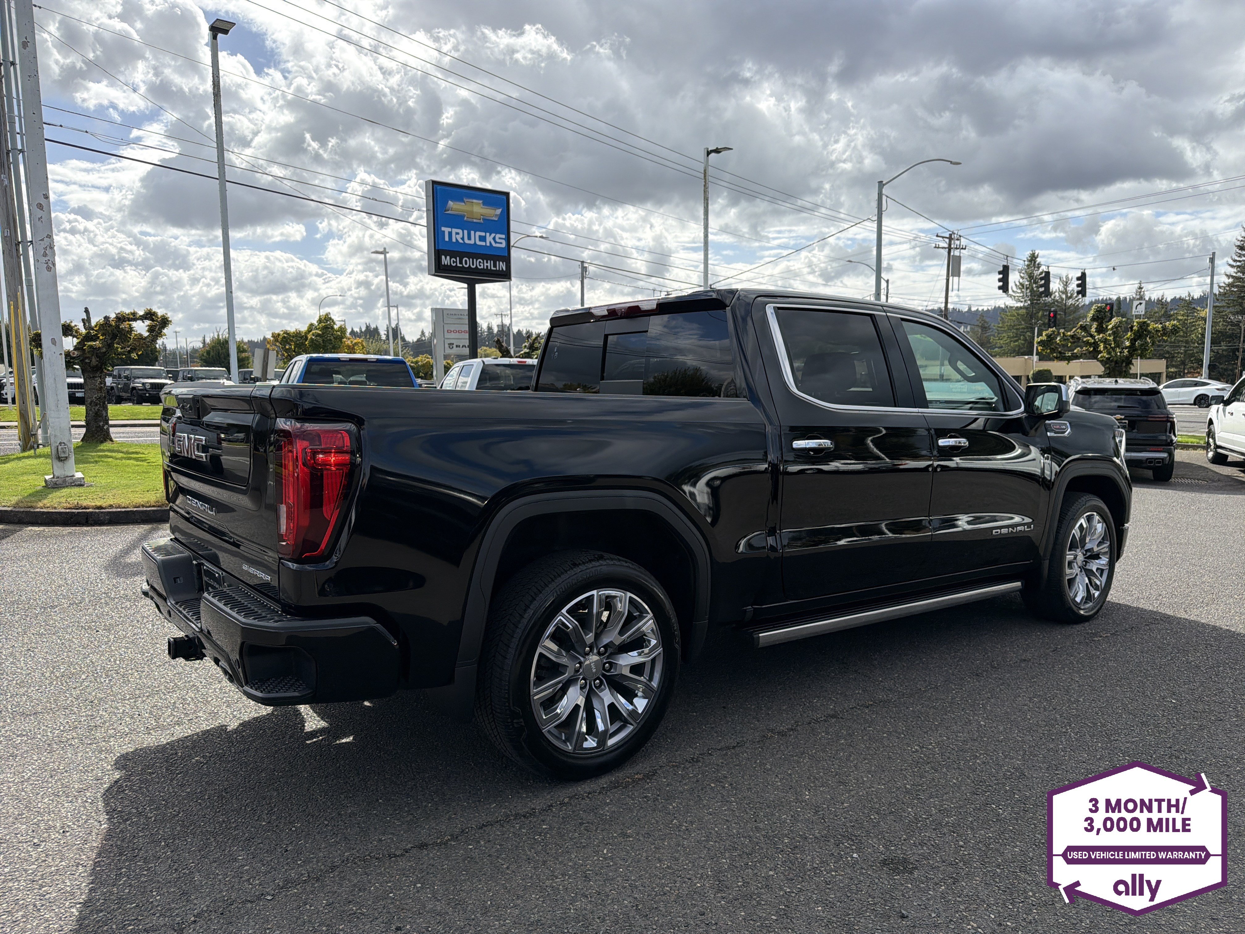 Used 2024 GMC Sierra 1500 Denali AWD/4WD image 6