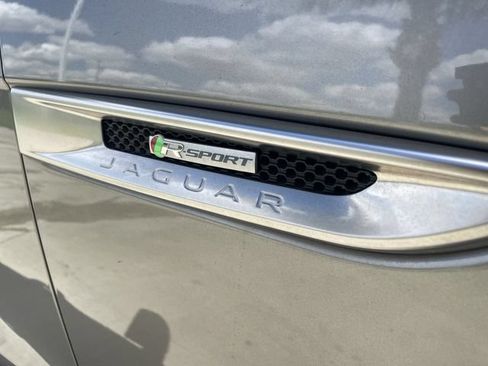 Used 2019 Jaguar F-PACE R-Sport AWD/4WD image 32