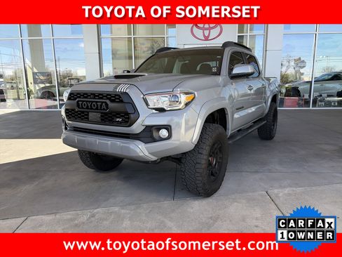 Used 2020 Toyota Tacoma TRD Sport w/ Blackout Package image 1