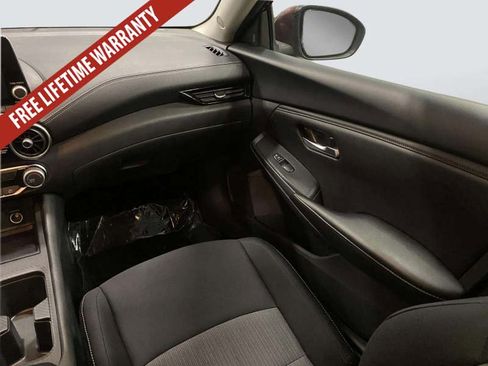 Used 2024 Nissan Sentra SV FWD image 25