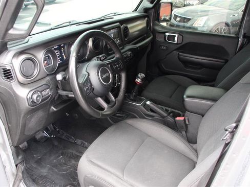 Used 2021 Jeep Wrangler Unlimited Sport AWD/4WD image 11