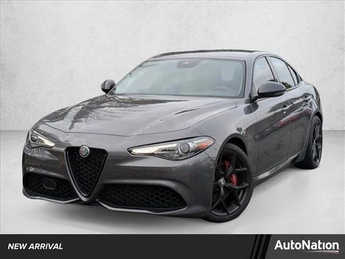 Used 2020 Alfa Romeo Giulia w/ Quick Order Package 22K Sport image 1