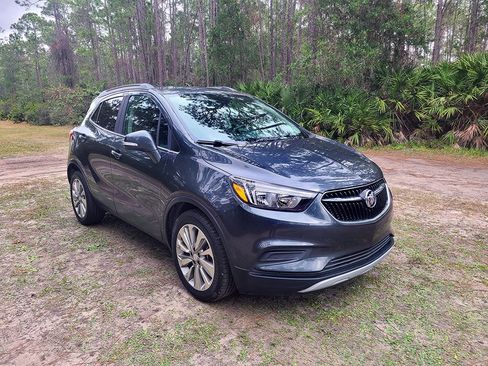 Used 2017 Buick Encore Preferred image 3