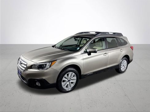 Used 2015 Subaru Outback 2.5i Premium image 2