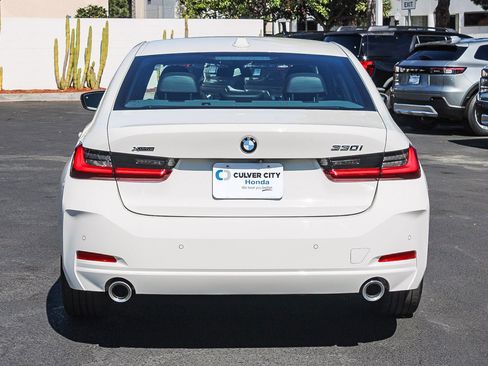 Used 2025 BMW 330i xDrive Sedan image 8