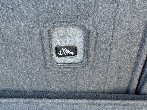 Certified 2023 Nissan Rogue SV w/ SV Premium Package image 18